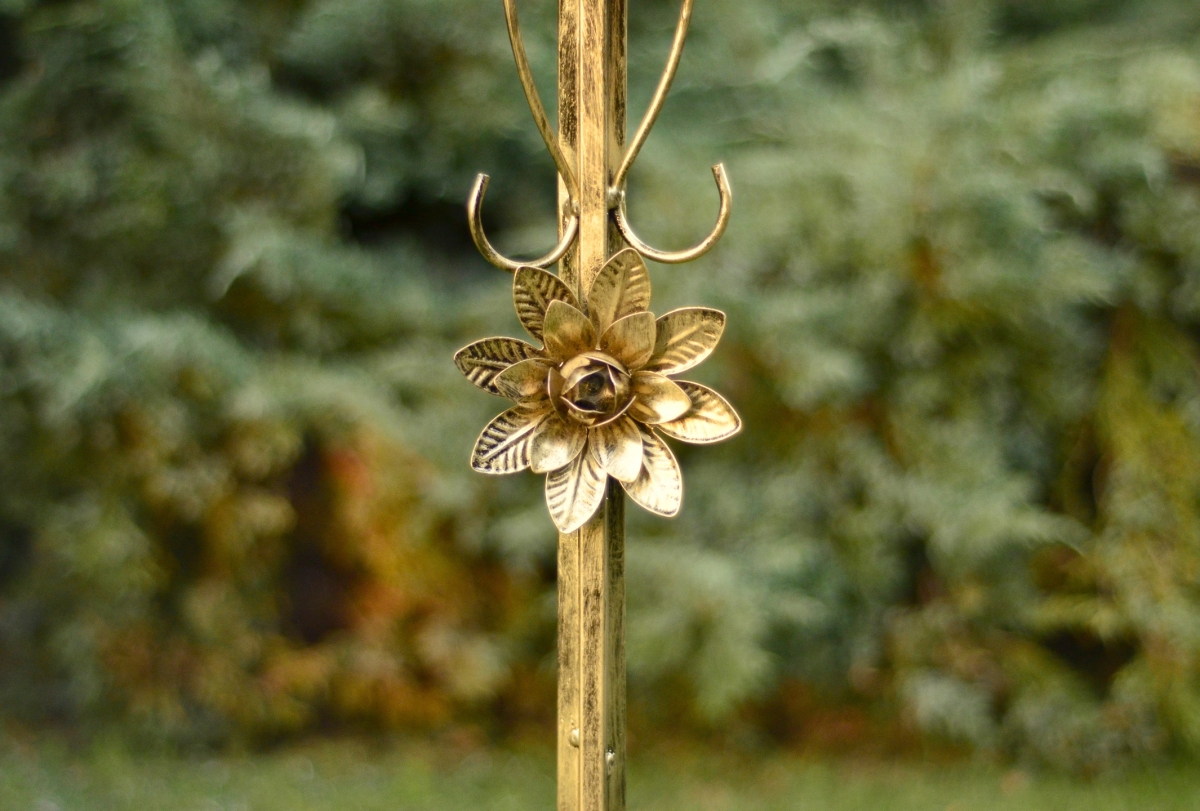 Jediný záhon. Kovový Model:201