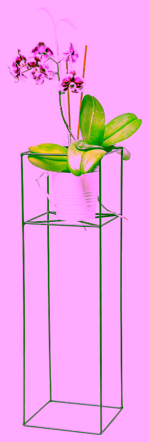 Kov. ažurový stojící záhon