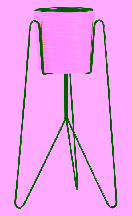 Jednoduchý kovový záhon. Stojan na rostliny