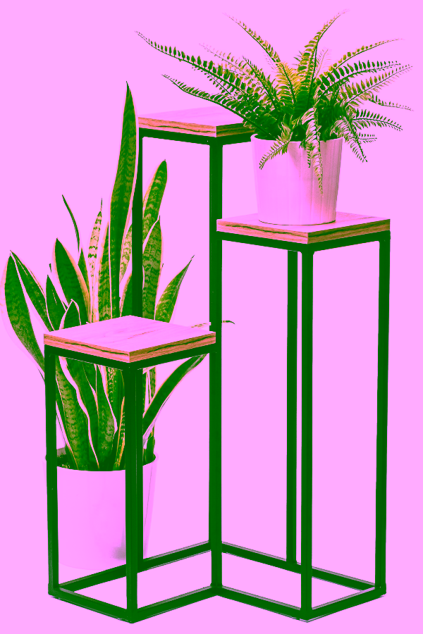 Stojan na květiny. Kovový stojan na květiny 3 úrovně LOFT